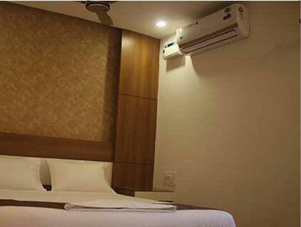 The Galaxy Suites Kochi ภายนอก รูปภาพ