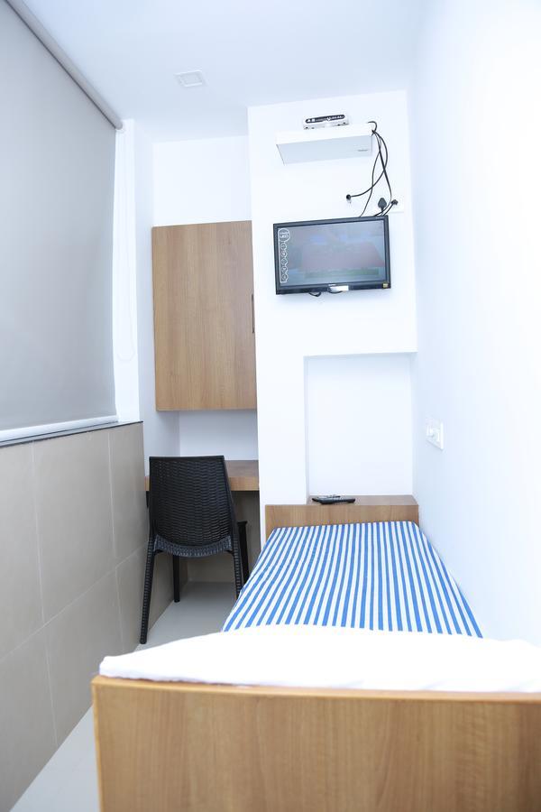 The Galaxy Suites Kochi ภายนอก รูปภาพ