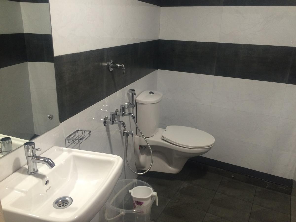 The Galaxy Suites Kochi ภายนอก รูปภาพ